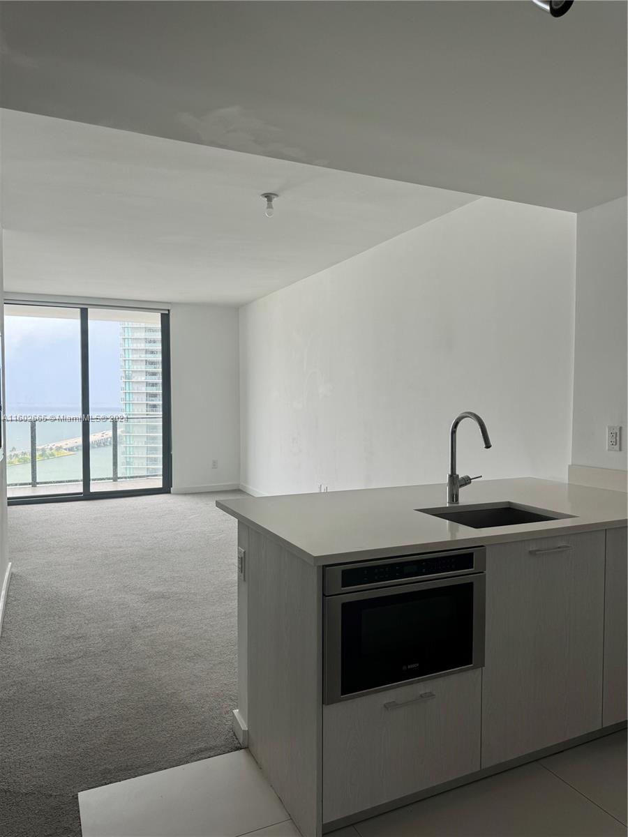 PARAISO BAYVIEWS CONDO - Residential