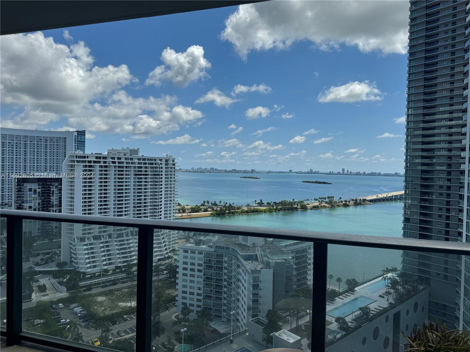 PARAISO BAYVIEWS CONDO - Residential