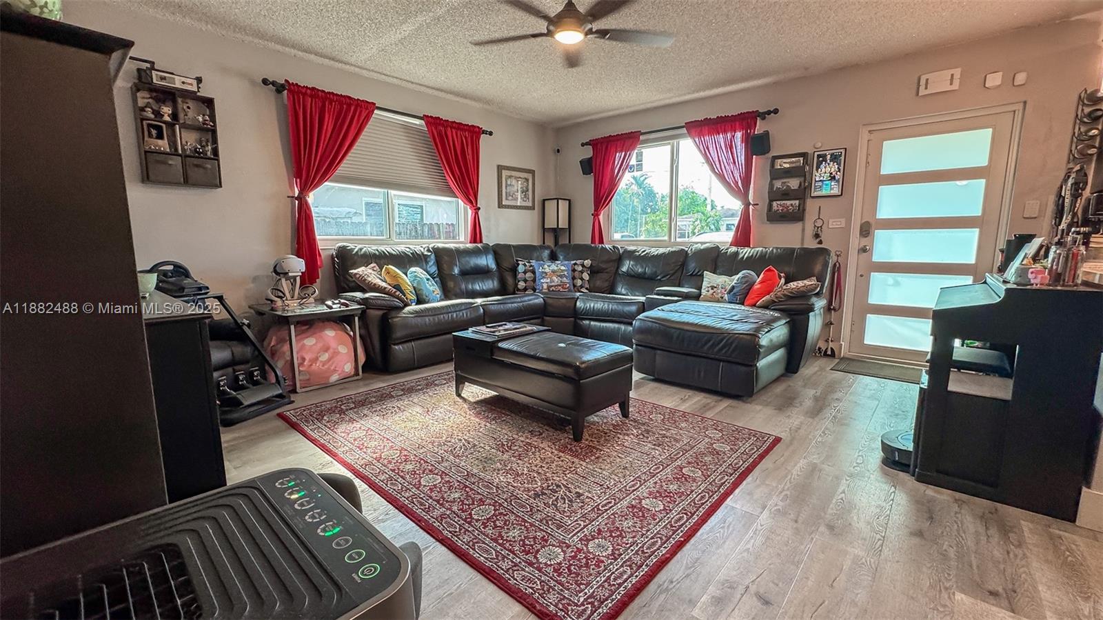 HIALEAH PARK - Residential