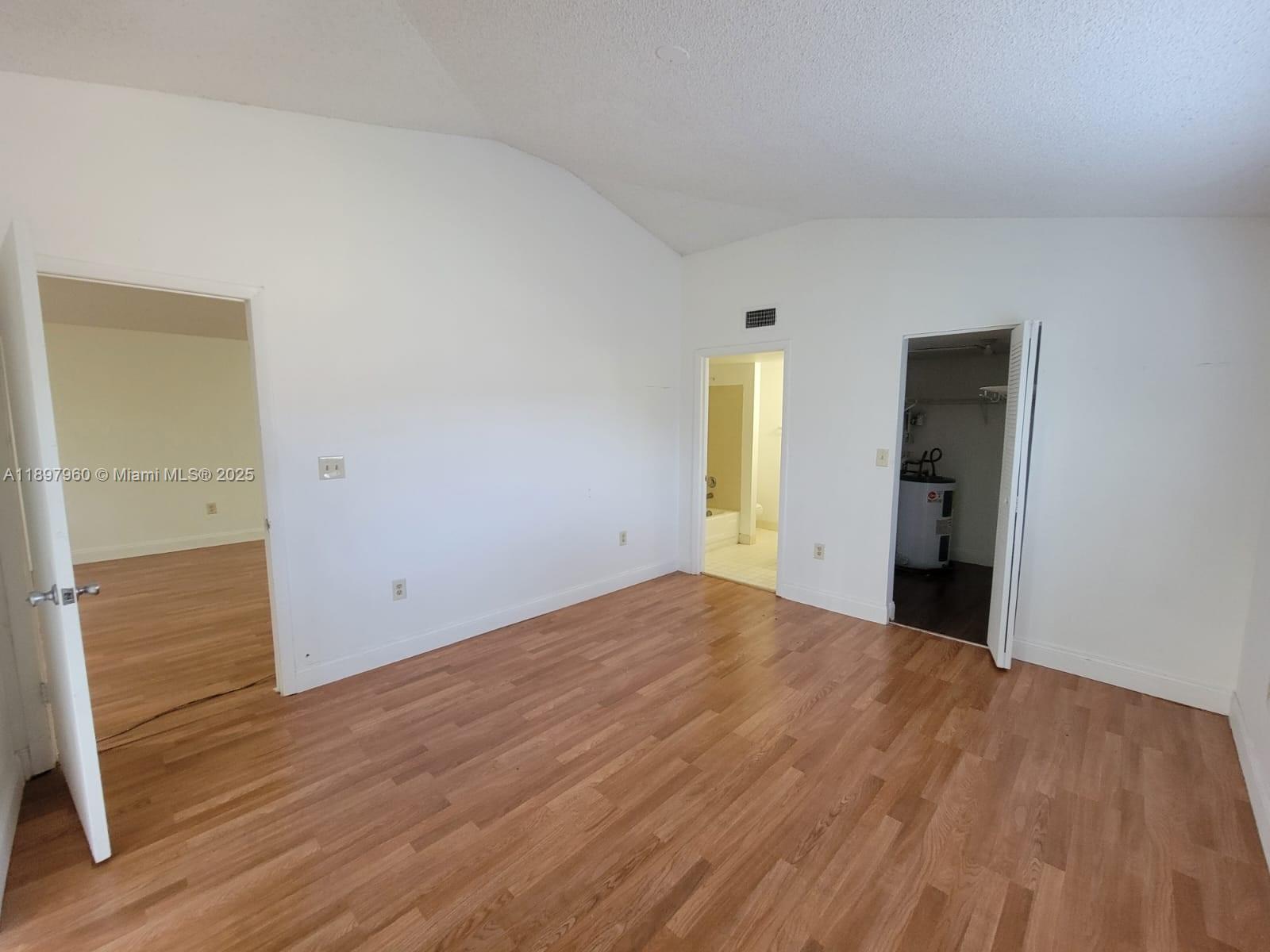 MARINA OAKS CONDO - Residential Lease