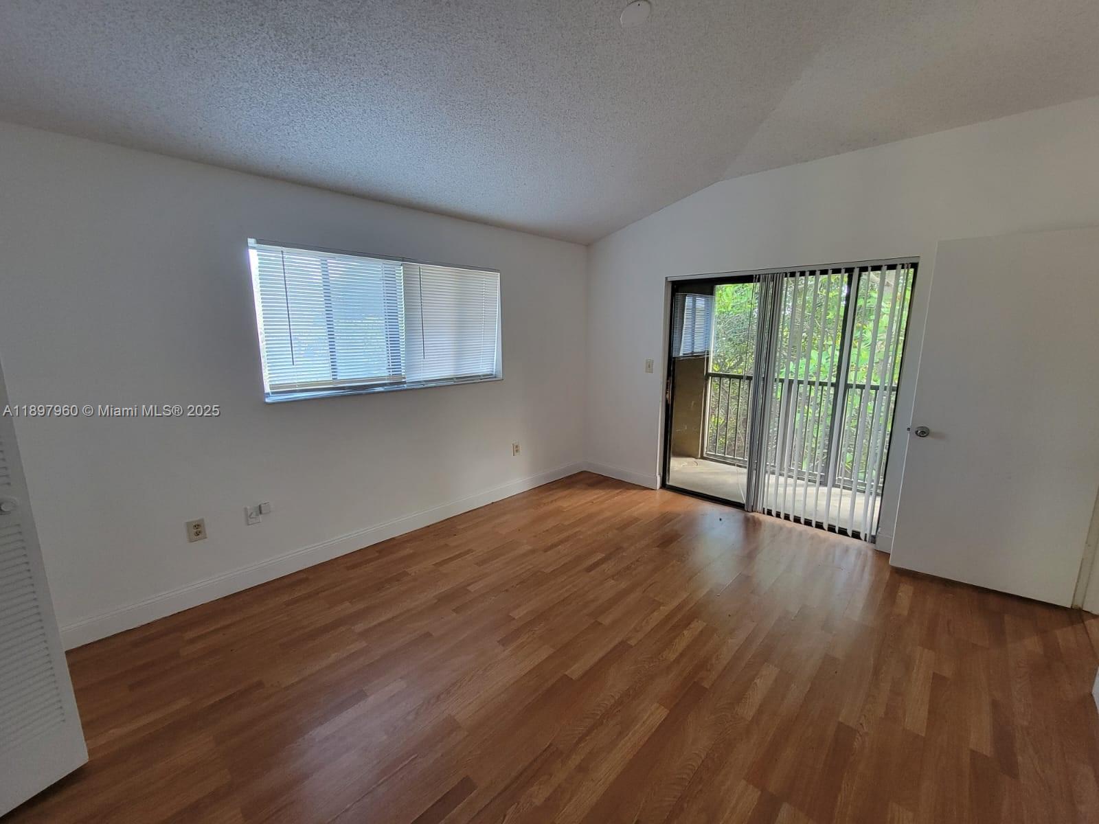 MARINA OAKS CONDO - Residential Lease