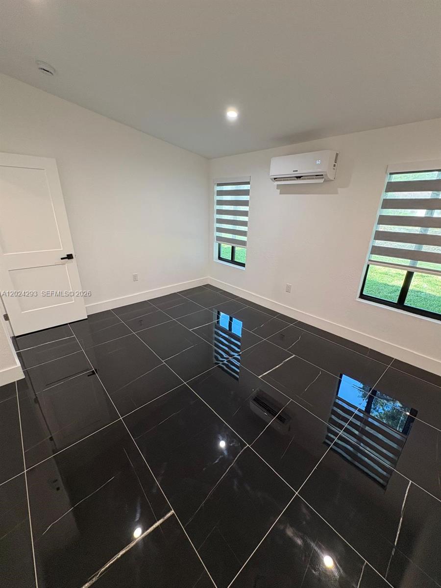 RAILWAY SHOPS ADDN 2ND AM - Residential Lease