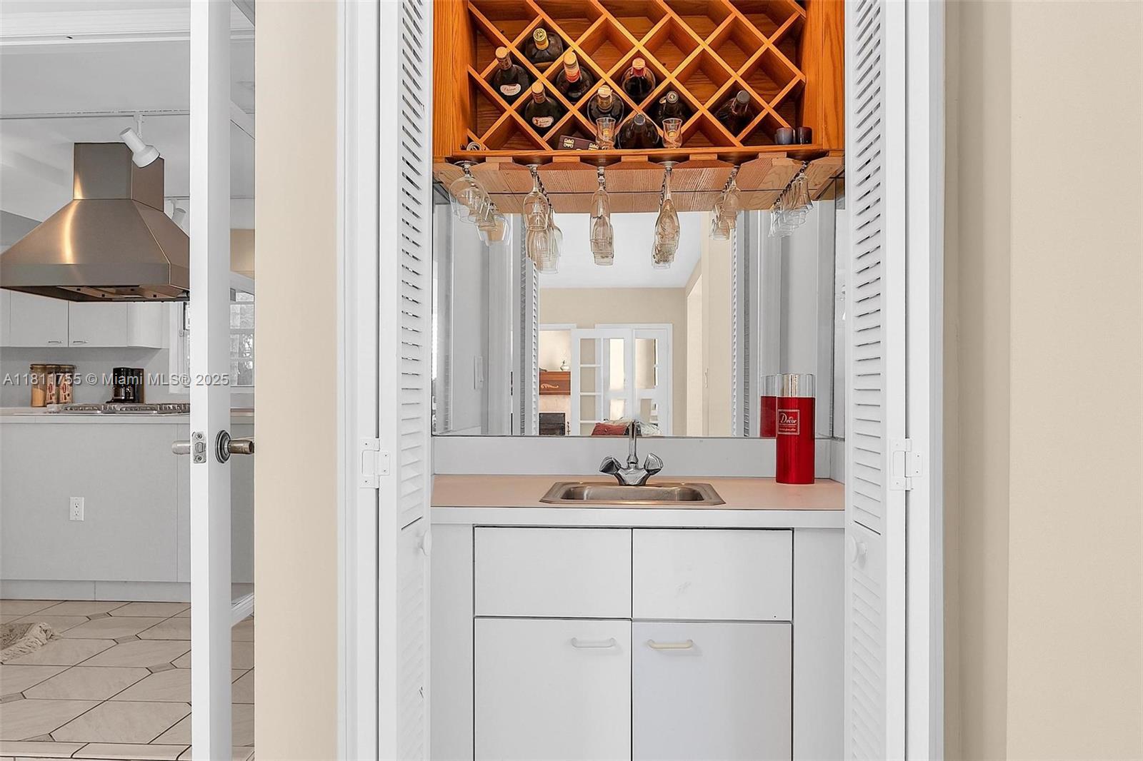 LA GORCE GOLF SUB - Residential