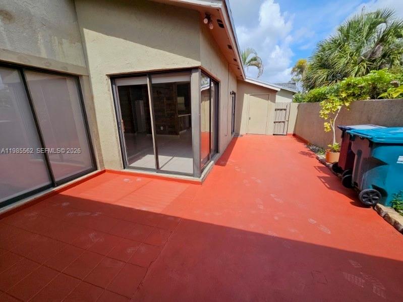 WESTWIND LAKES GARDEN HOM - Residential Lease