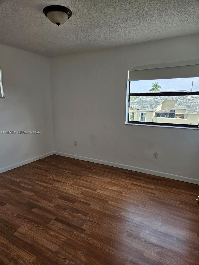 WESTWIND LAKES GARDEN HOM - Residential Lease