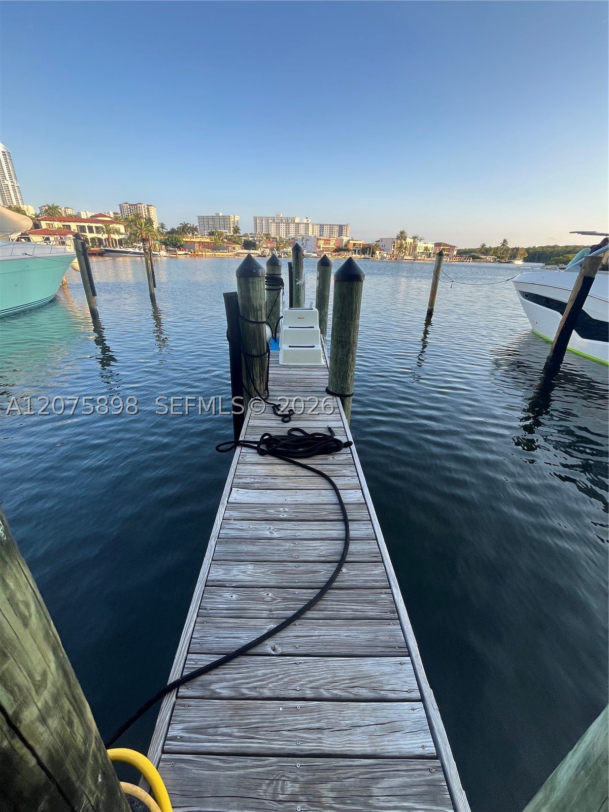 400 Sunny Isles Blvd