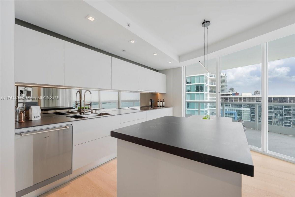 BRISTOL TOWER CONDO - Residential