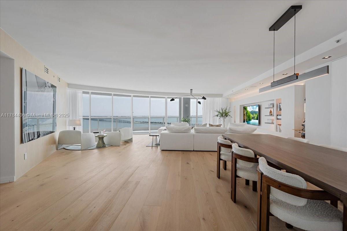 BRISTOL TOWER CONDO - Residential