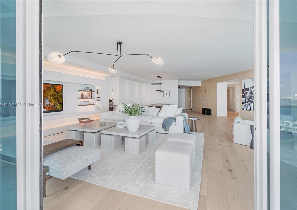 BRISTOL TOWER CONDO - Residential