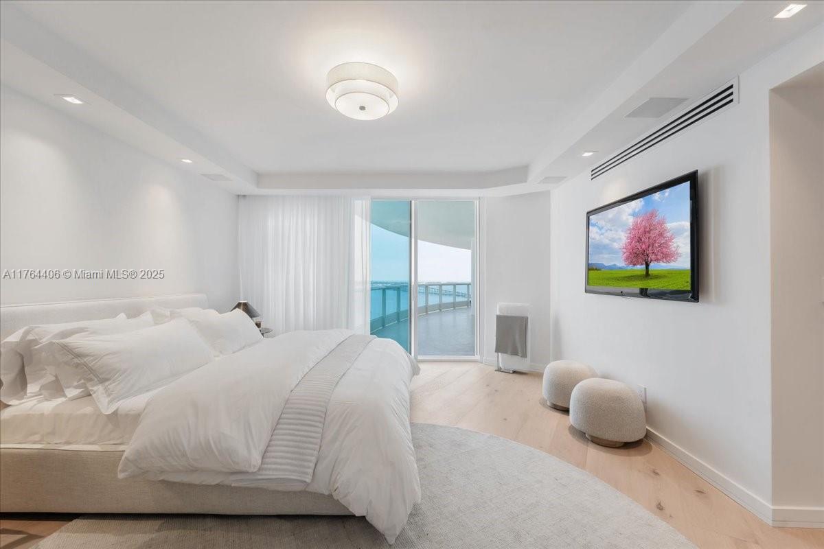 BRISTOL TOWER CONDO - Residential