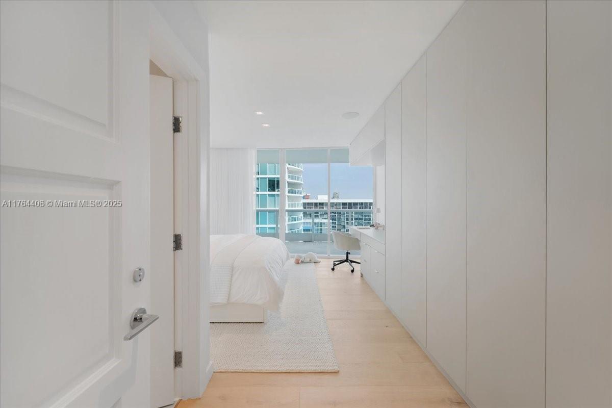 BRISTOL TOWER CONDO - Residential