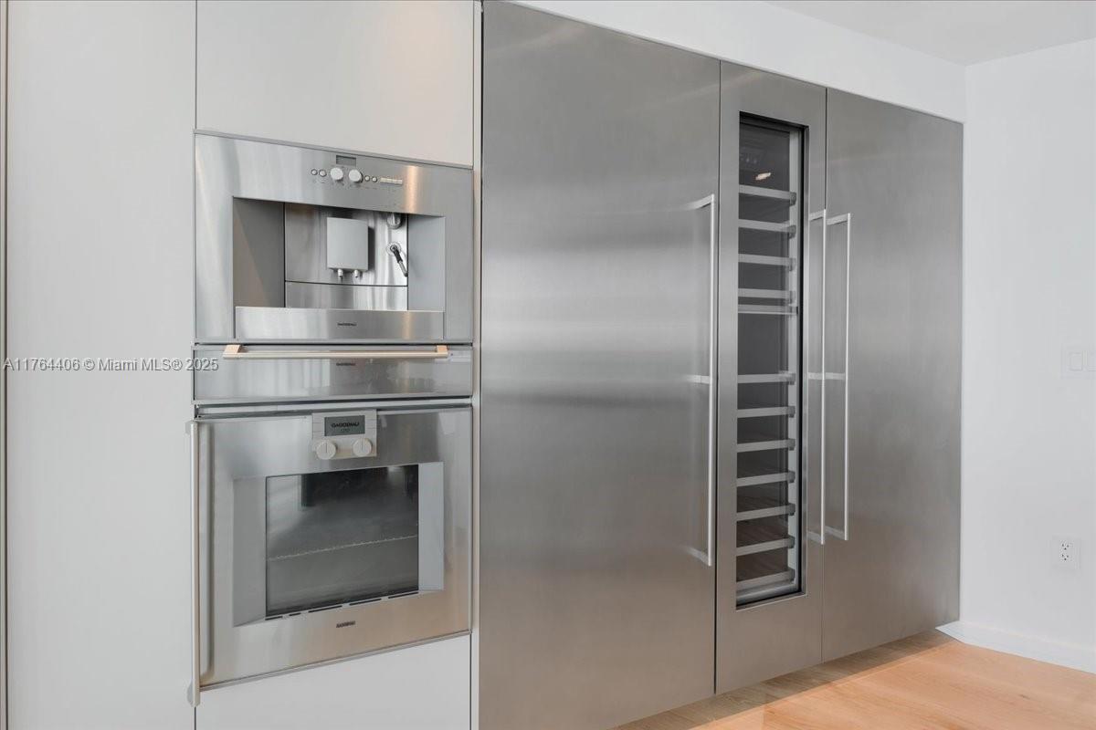 BRISTOL TOWER CONDO - Residential