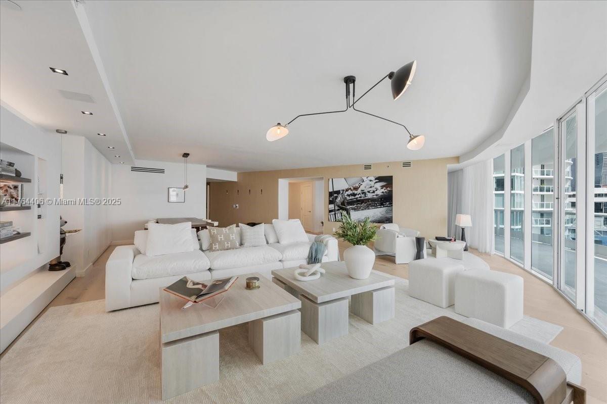 BRISTOL TOWER CONDO - Residential