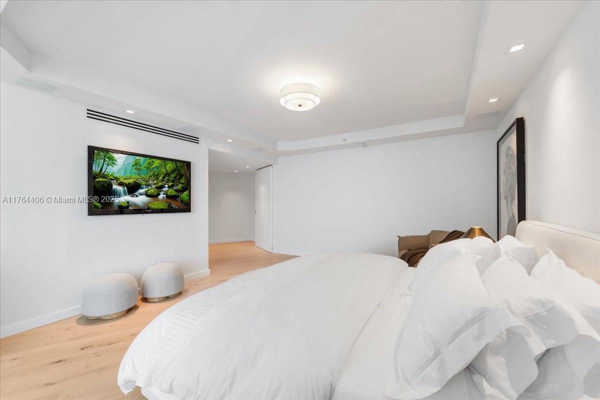 BRISTOL TOWER CONDO - Residential