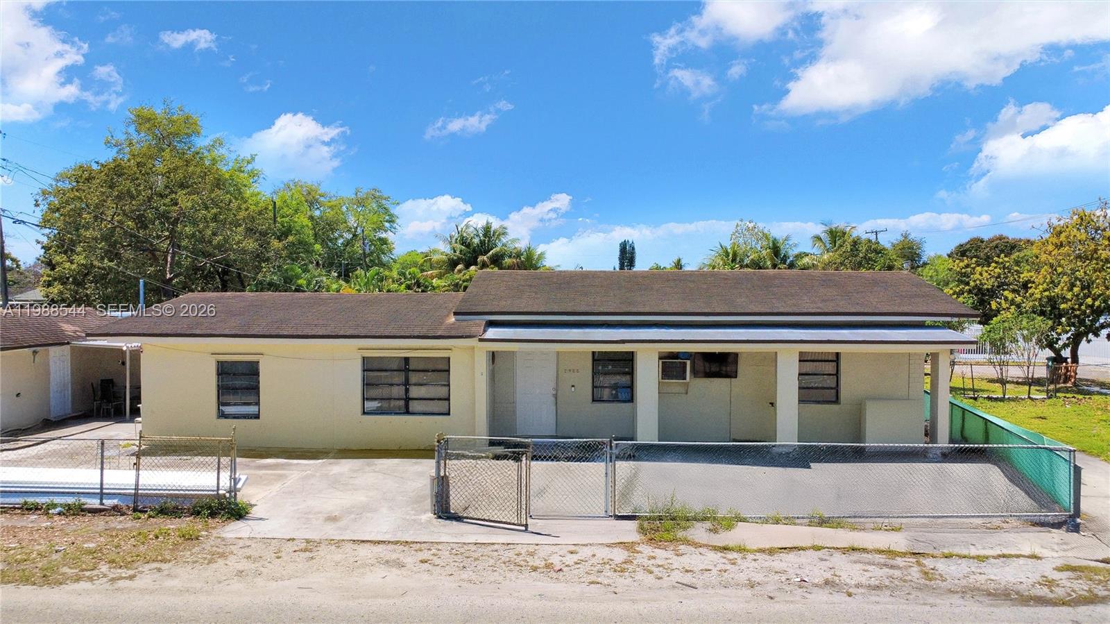 AMD PL OF TROPICS - Residential