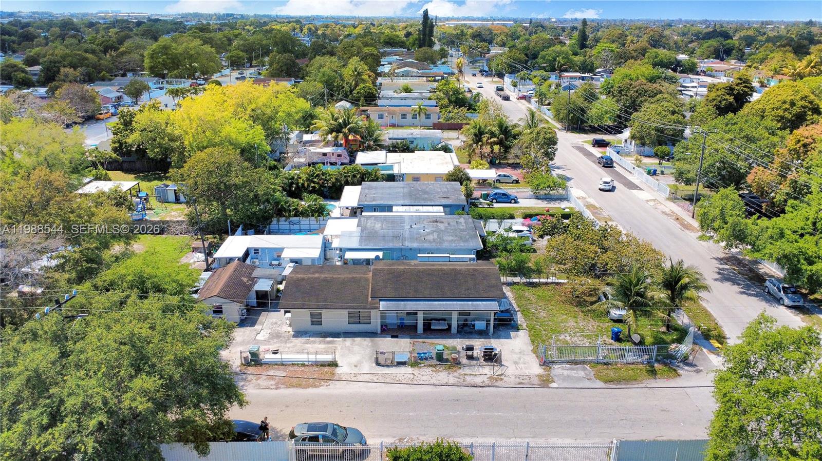 AMD PL OF TROPICS - Residential