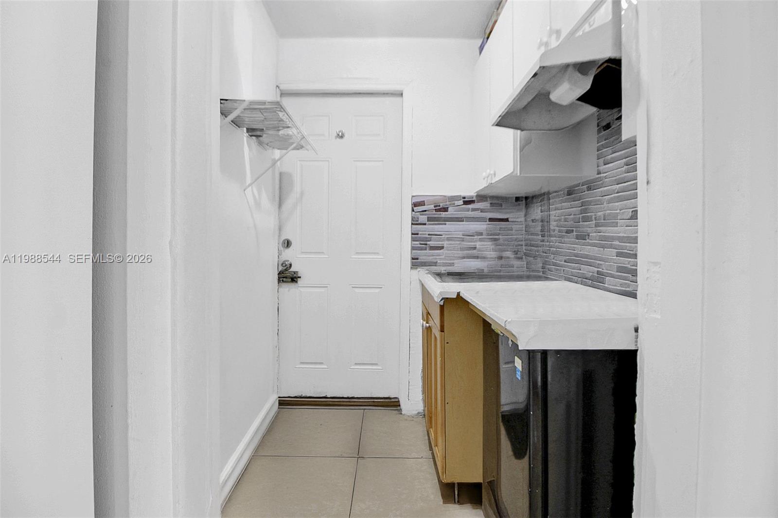 AMD PL OF TROPICS - Residential