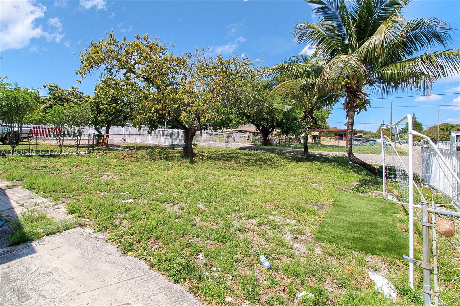 AMD PL OF TROPICS - Residential