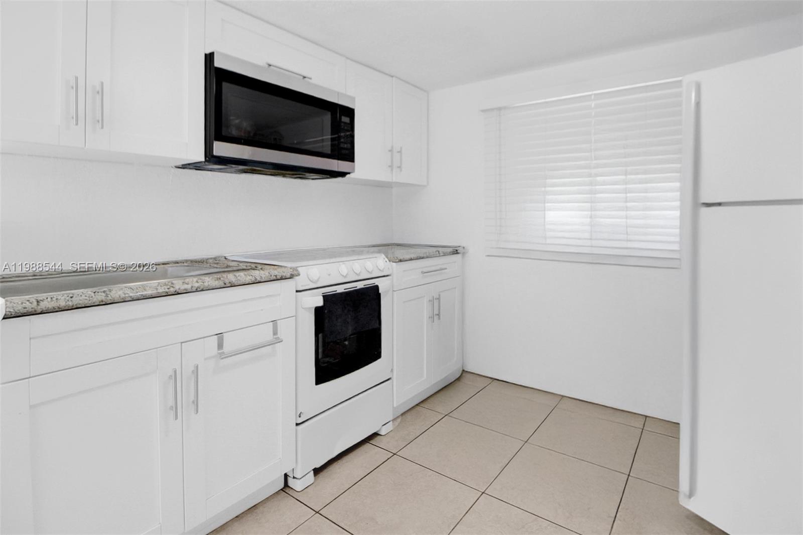 AMD PL OF TROPICS - Residential