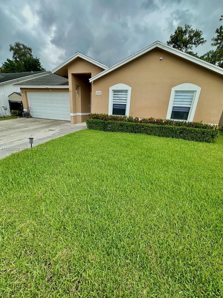 Photo 1 of 16 — 1010 Salmon Isle, Green Acres, FL 33413