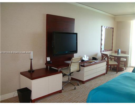 TRUMP INTERNATIONAL SONES - Residential