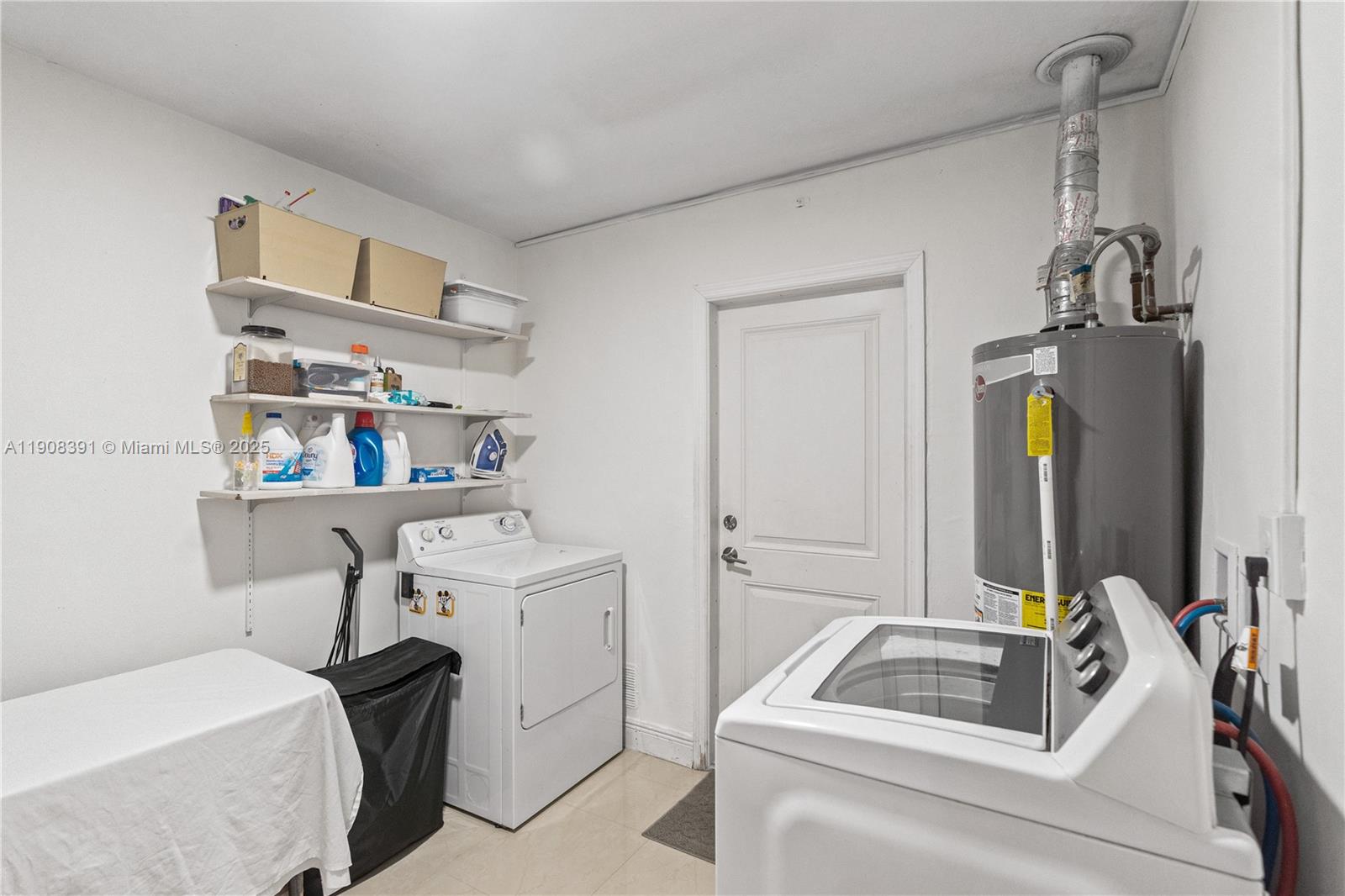 ROYALE GREEN SEC 2 - Residential