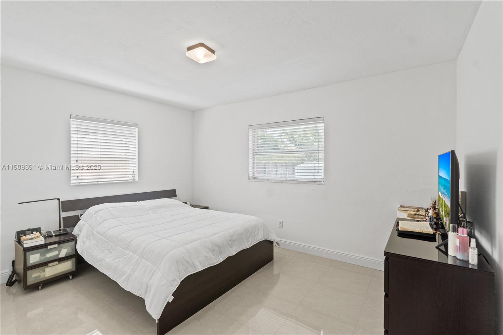 ROYALE GREEN SEC 2 - Residential