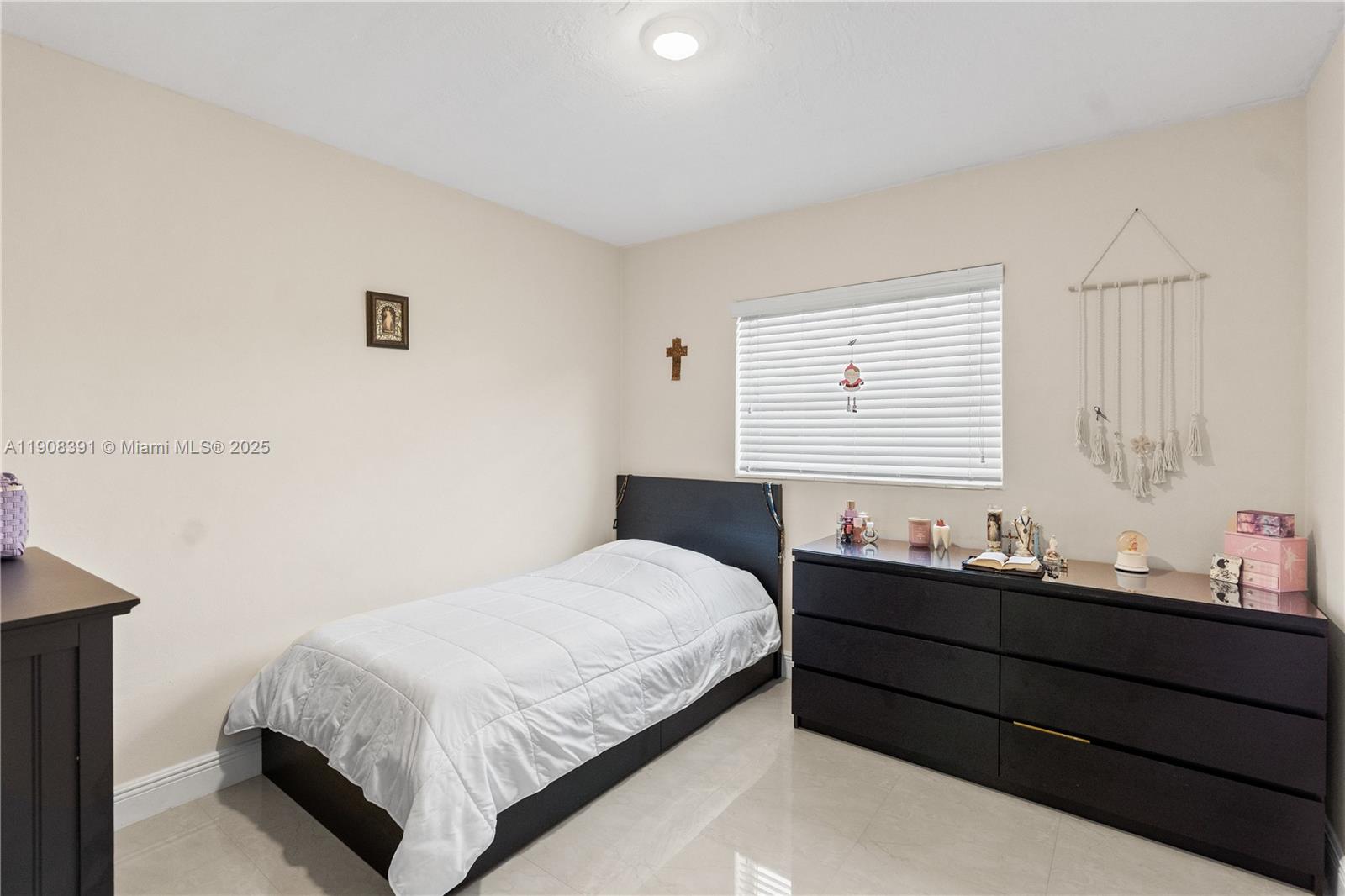 ROYALE GREEN SEC 2 - Residential