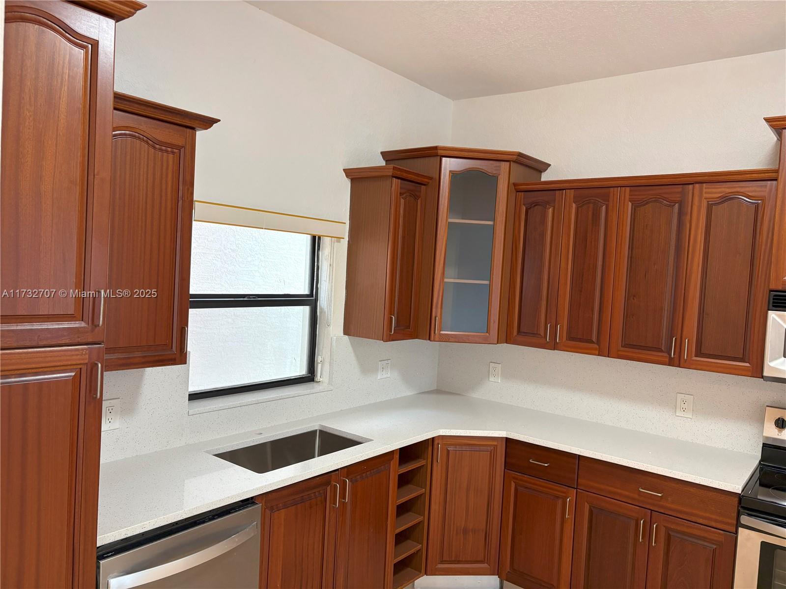 PARK PLACE CONDO - Residential Lease