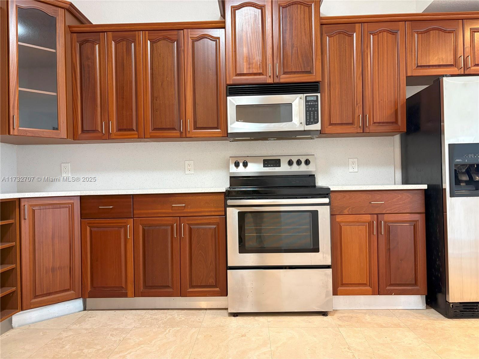 PARK PLACE CONDO - Residential Lease
