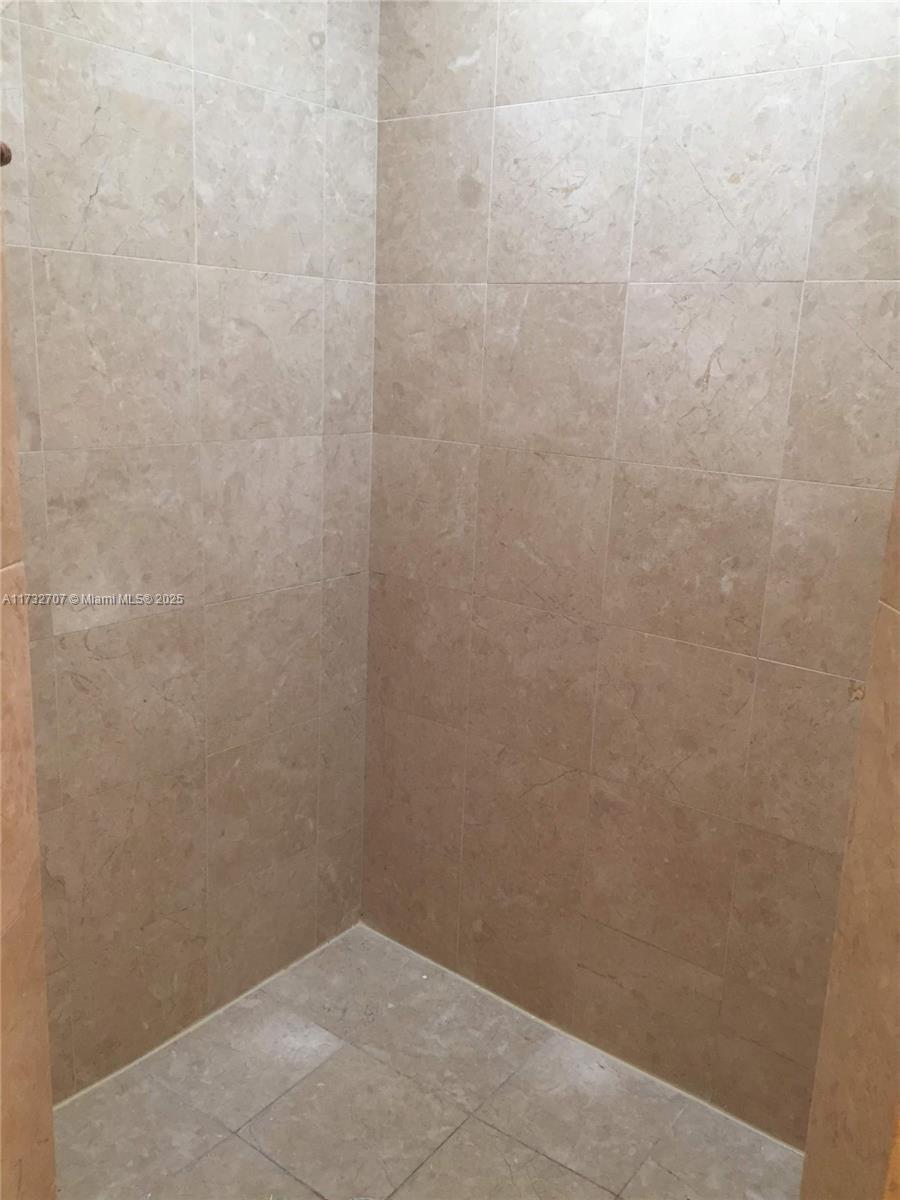 PARK PLACE CONDO - Residential Lease
