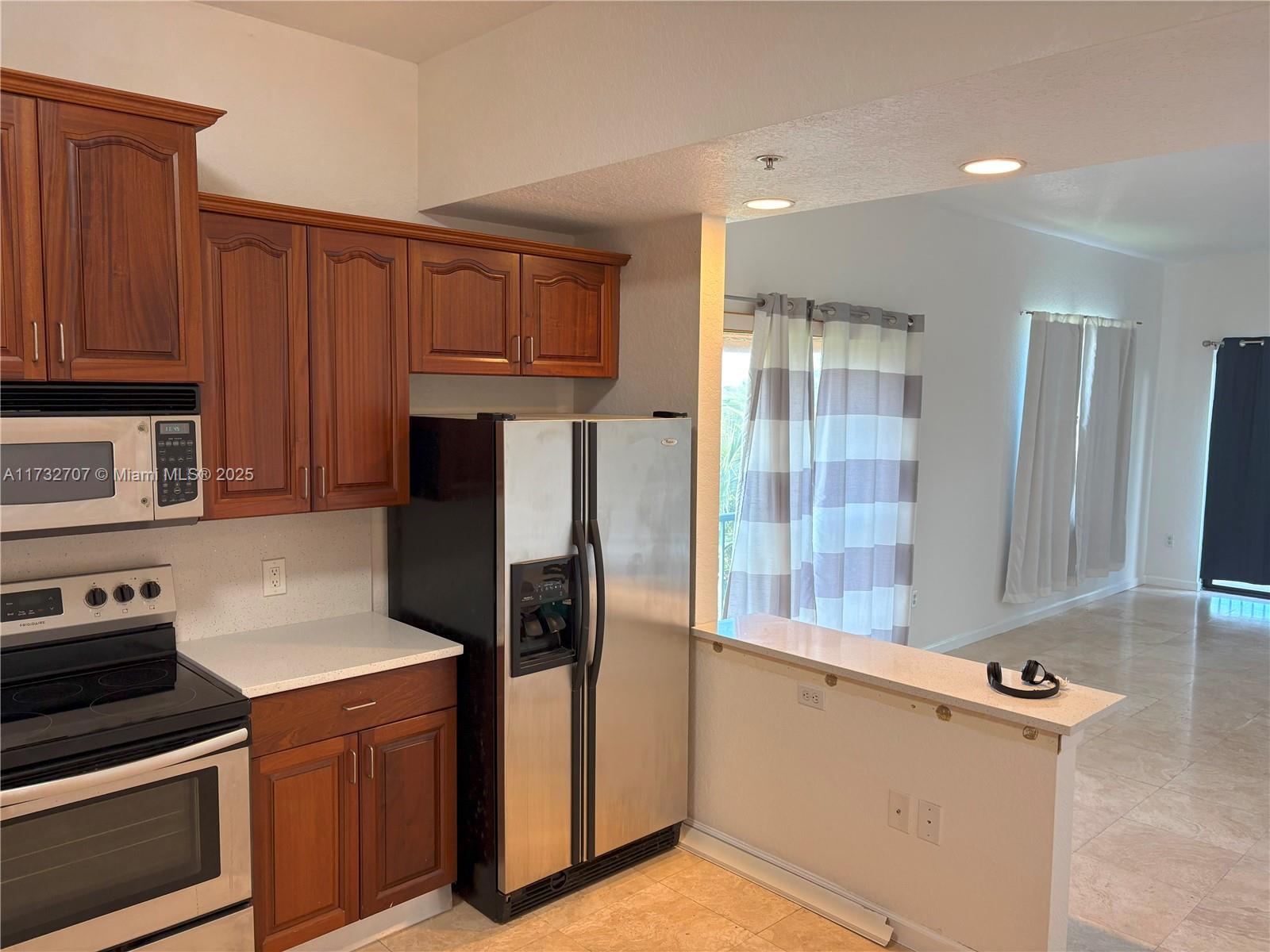 PARK PLACE CONDO - Residential Lease
