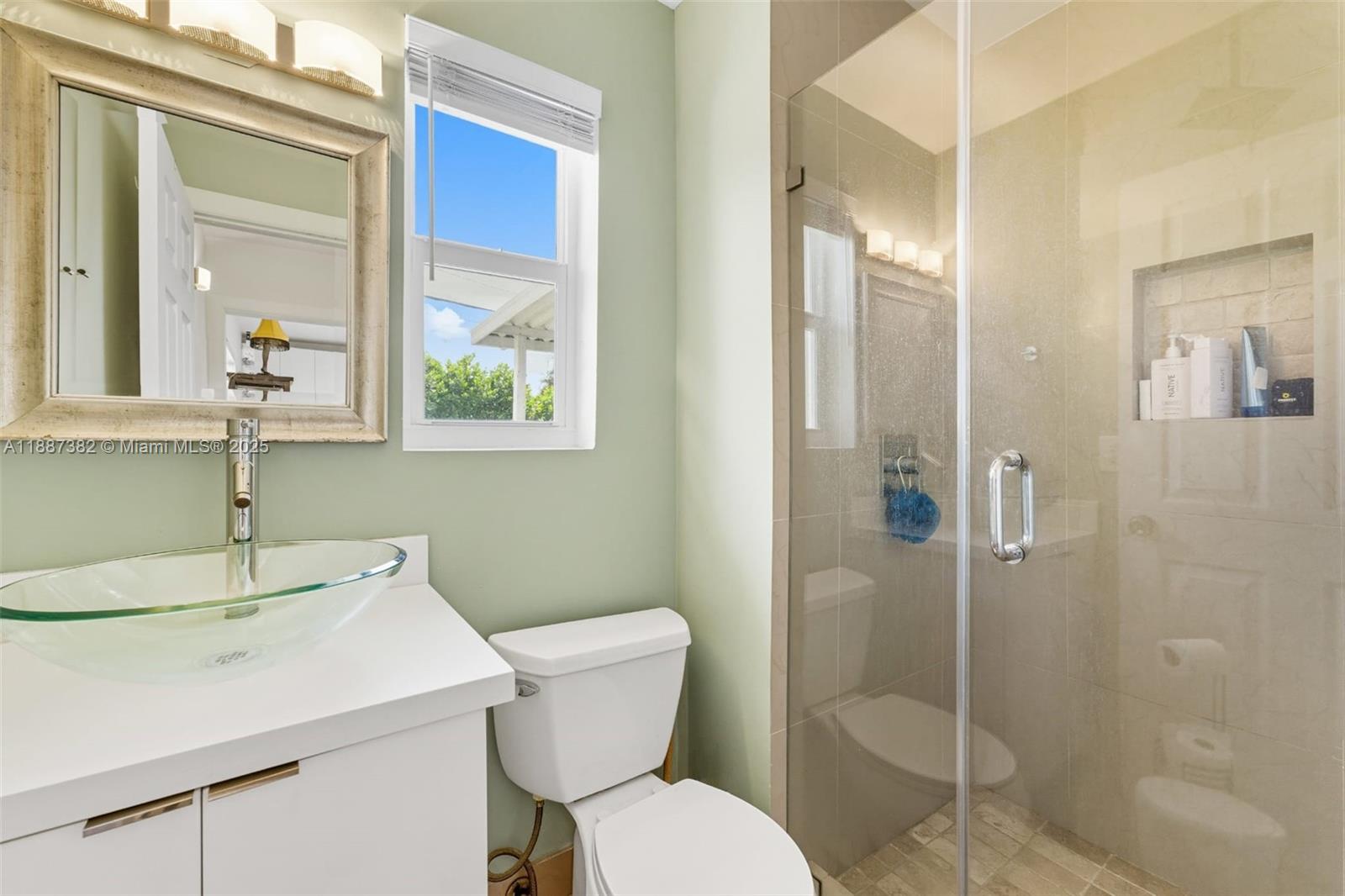 MIAMI SHORES SEC 1 AMD - Residential Lease