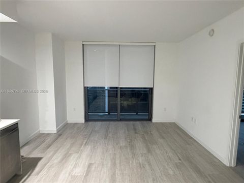 Photo of 55 SW 9th St #2007, Miami, FL 33130 (MLS # A11940724)