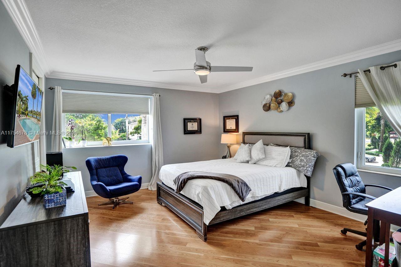 LONG LAKE RANCHES - Residential