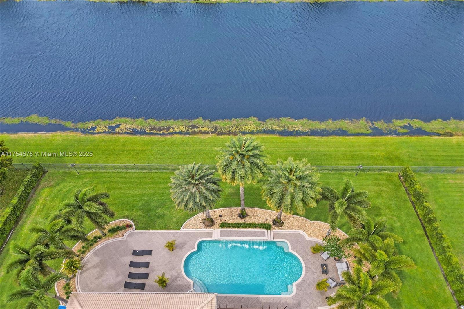 LONG LAKE RANCHES - Residential