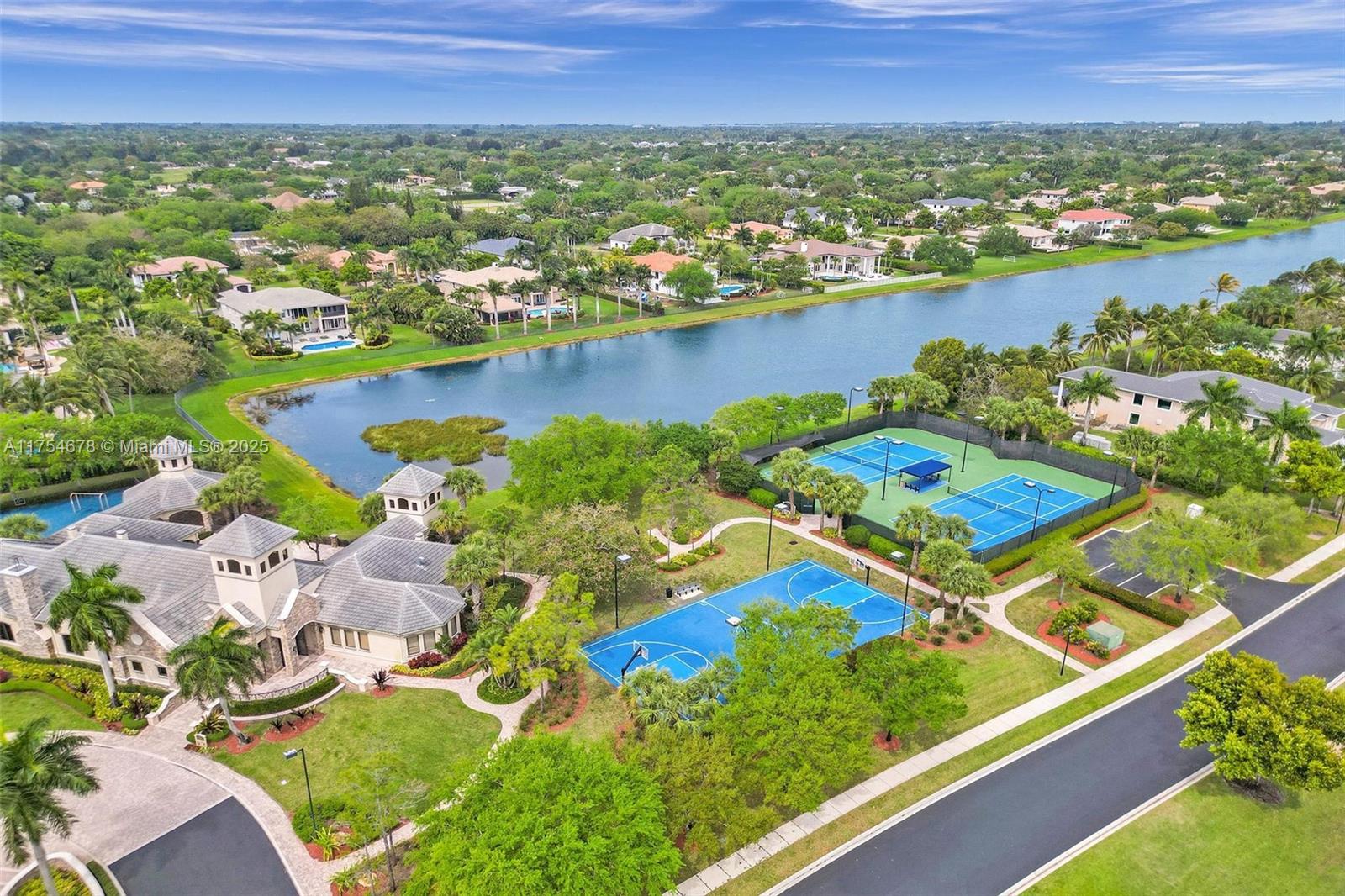 LONG LAKE RANCHES - Residential