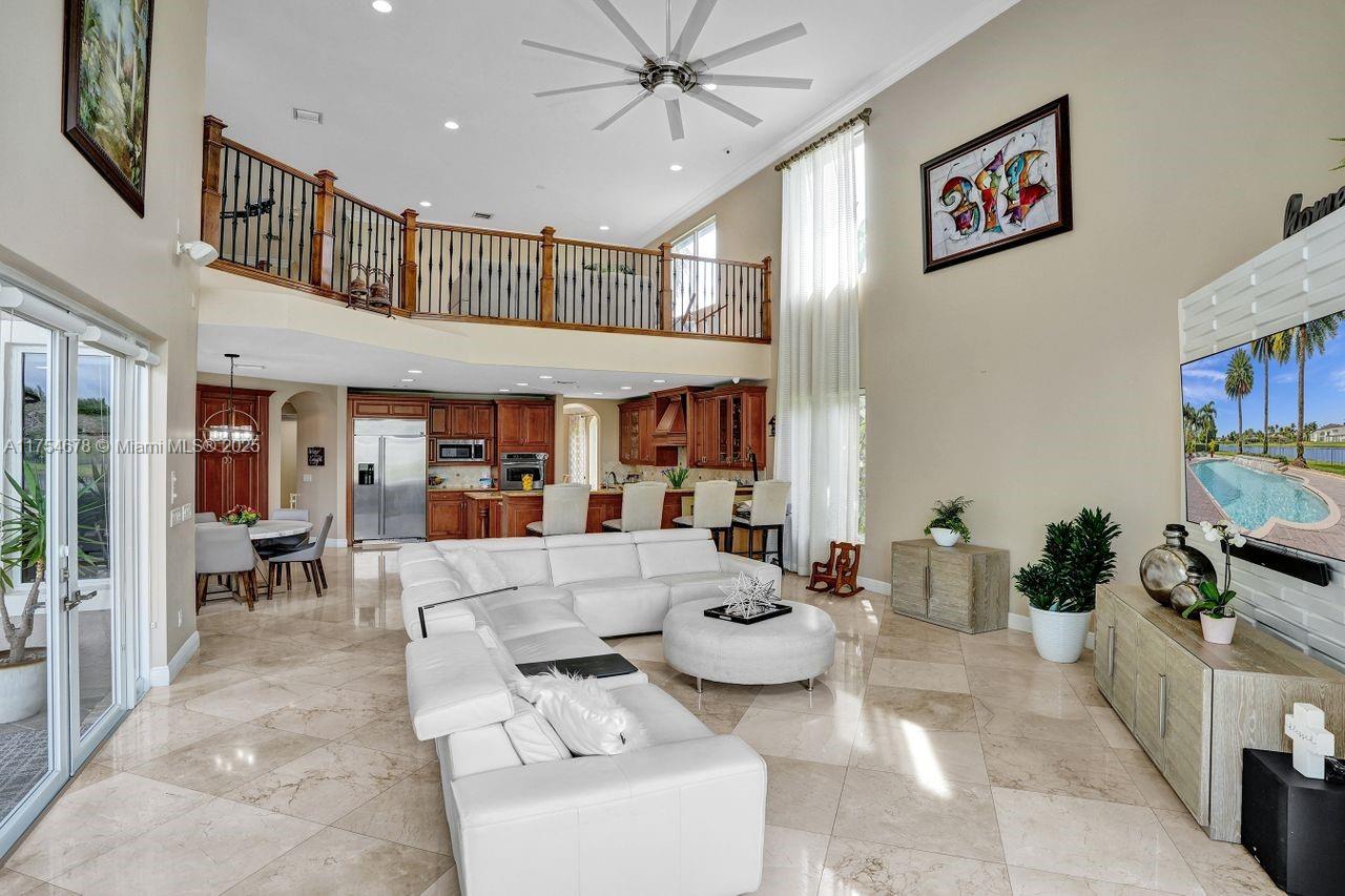 LONG LAKE RANCHES - Residential