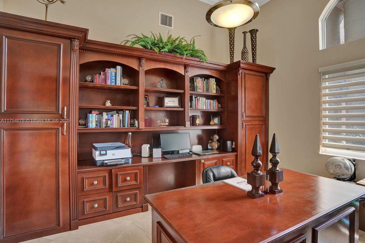 LONG LAKE RANCHES - Residential