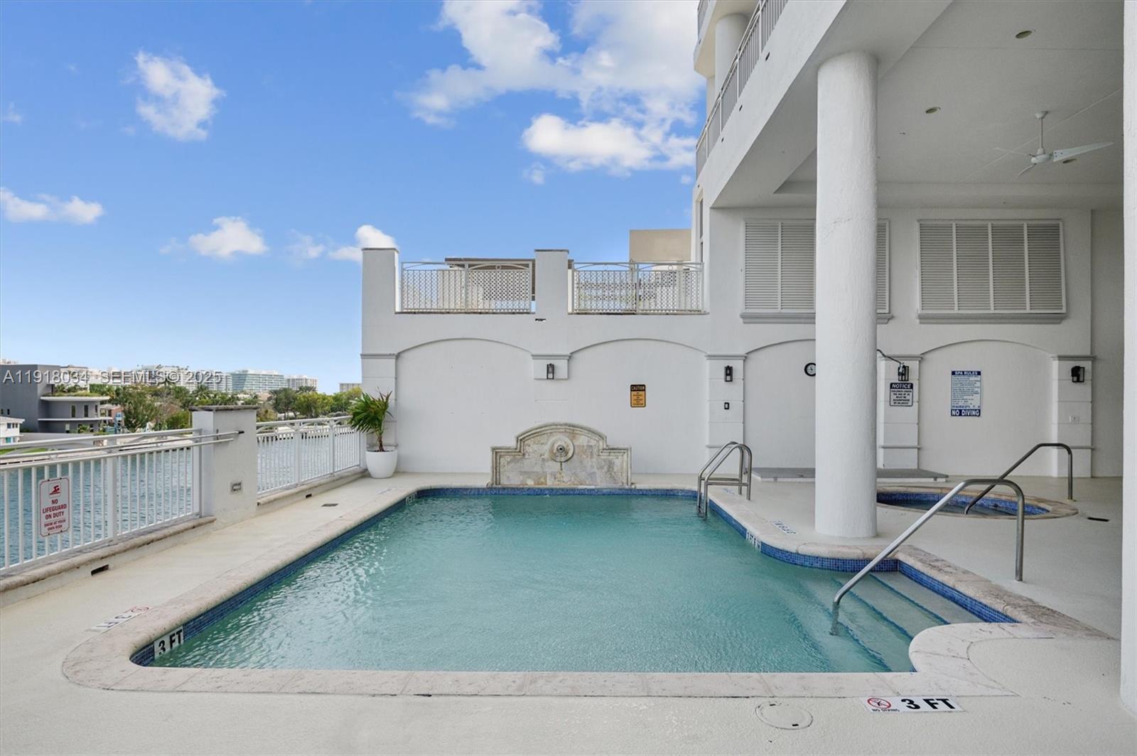 CARROLL WALK CONDO - Residential