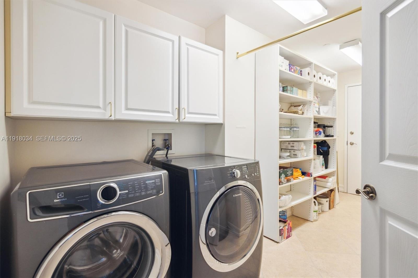 CARROLL WALK CONDO - Residential