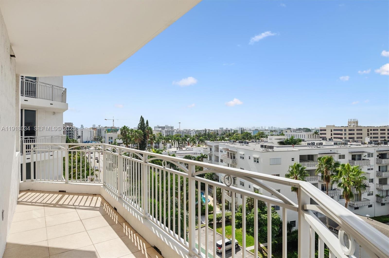 CARROLL WALK CONDO - Residential