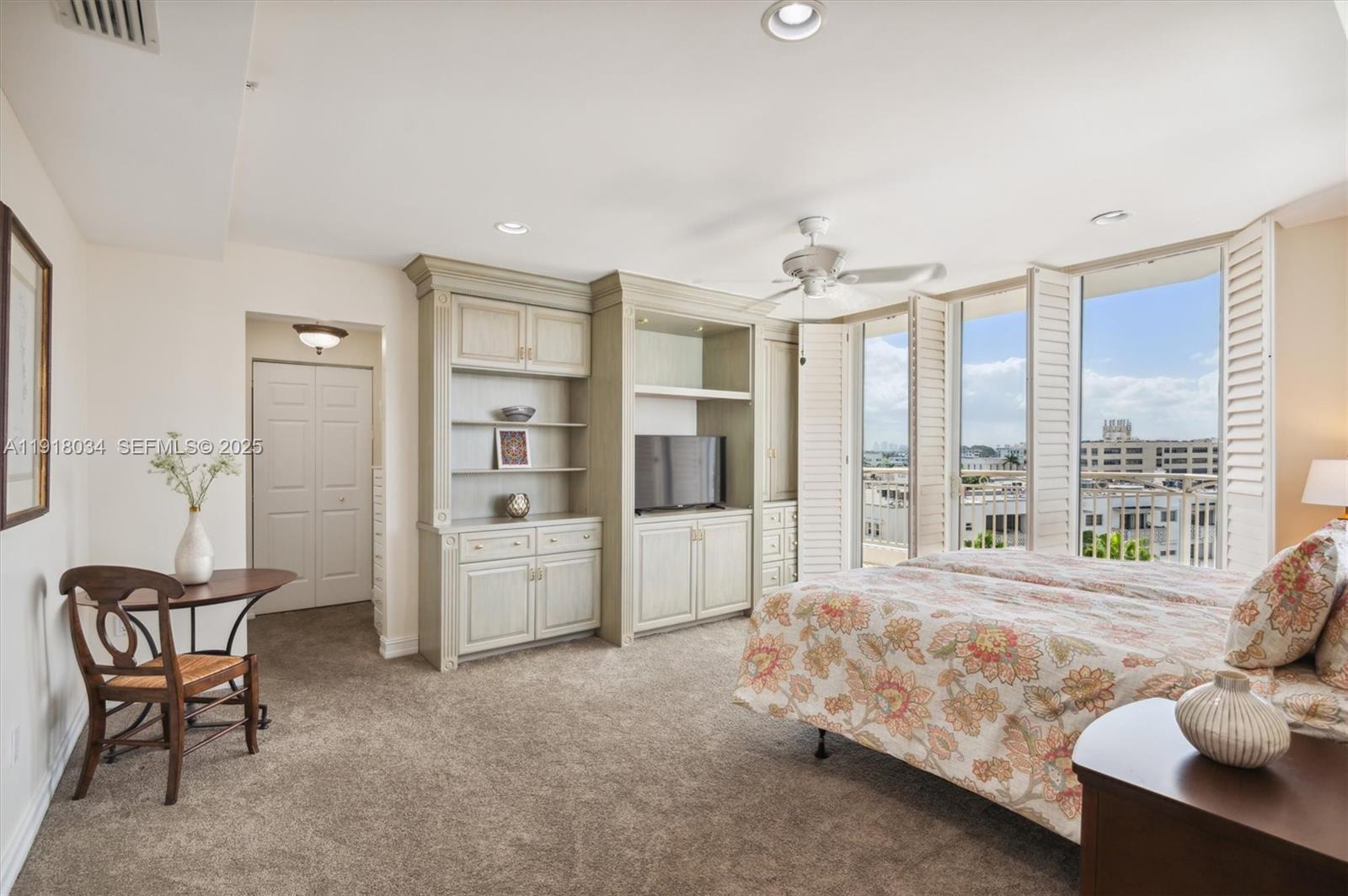 CARROLL WALK CONDO - Residential