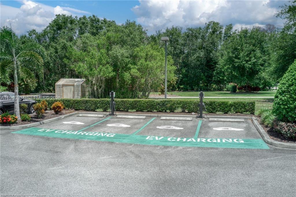 Majestic Cv - Residential