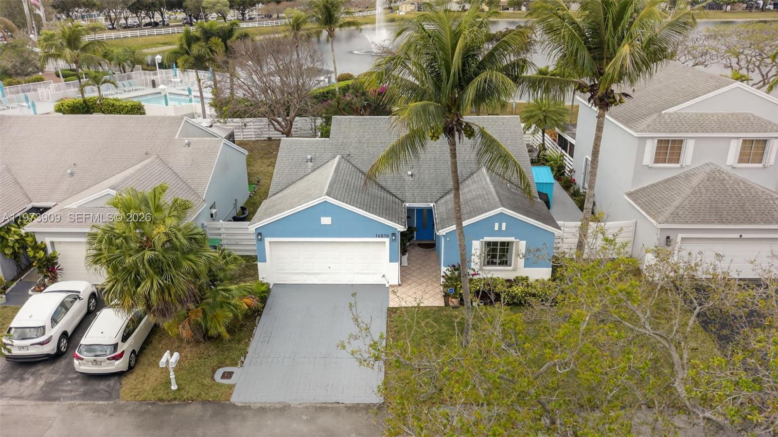 COUNTRY WALK WEST SEC 1 - Residential Lease