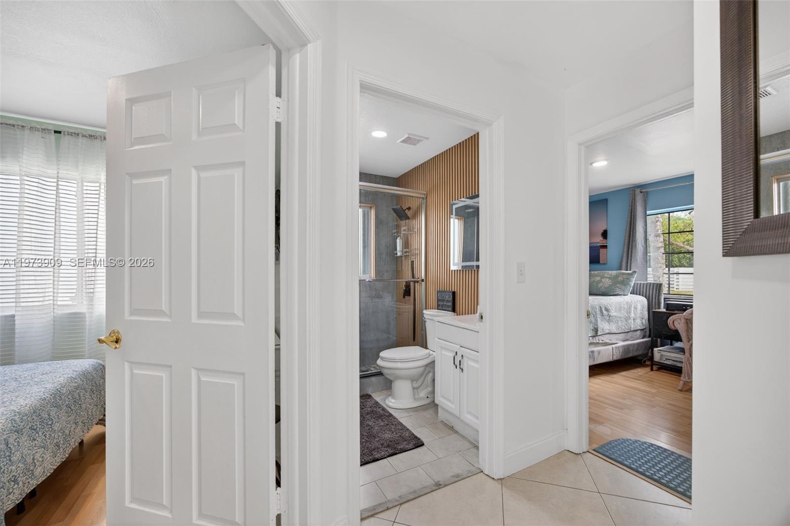 COUNTRY WALK WEST SEC 1 - Residential Lease