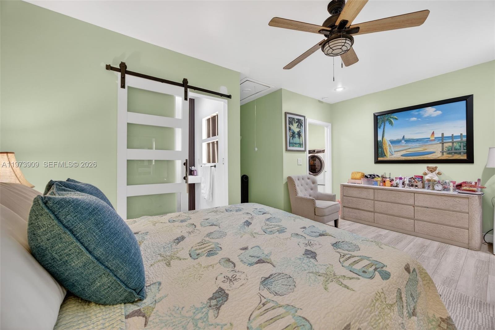 COUNTRY WALK WEST SEC 1 - Residential Lease