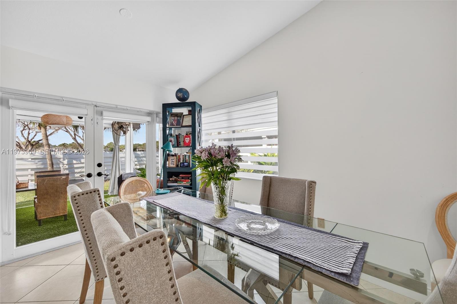 COUNTRY WALK WEST SEC 1 - Residential Lease