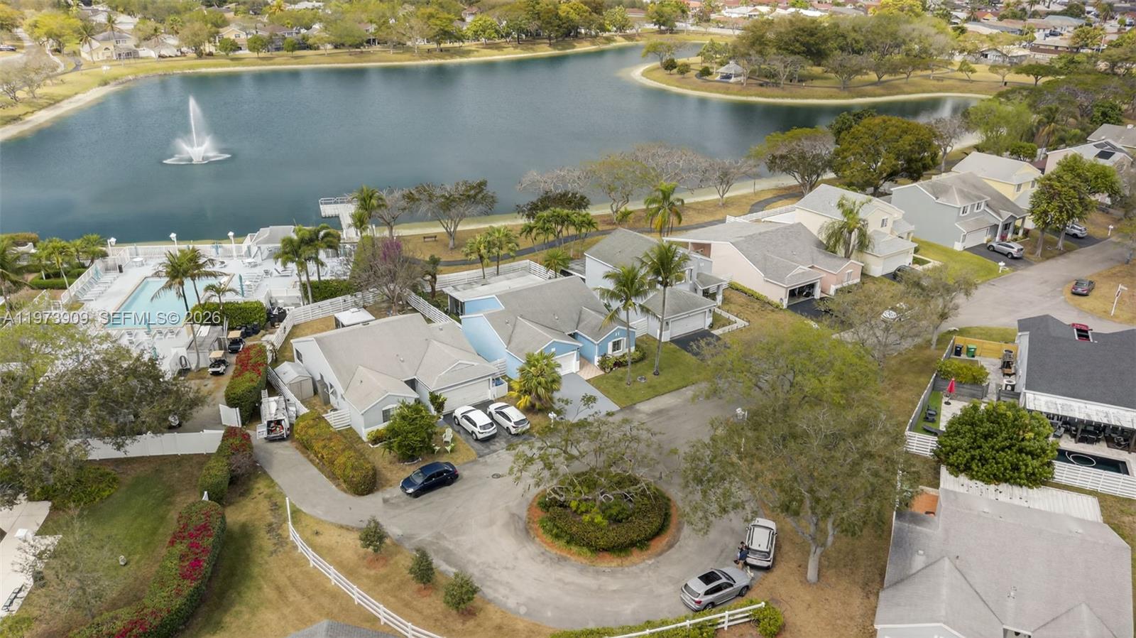 COUNTRY WALK WEST SEC 1 - Residential Lease