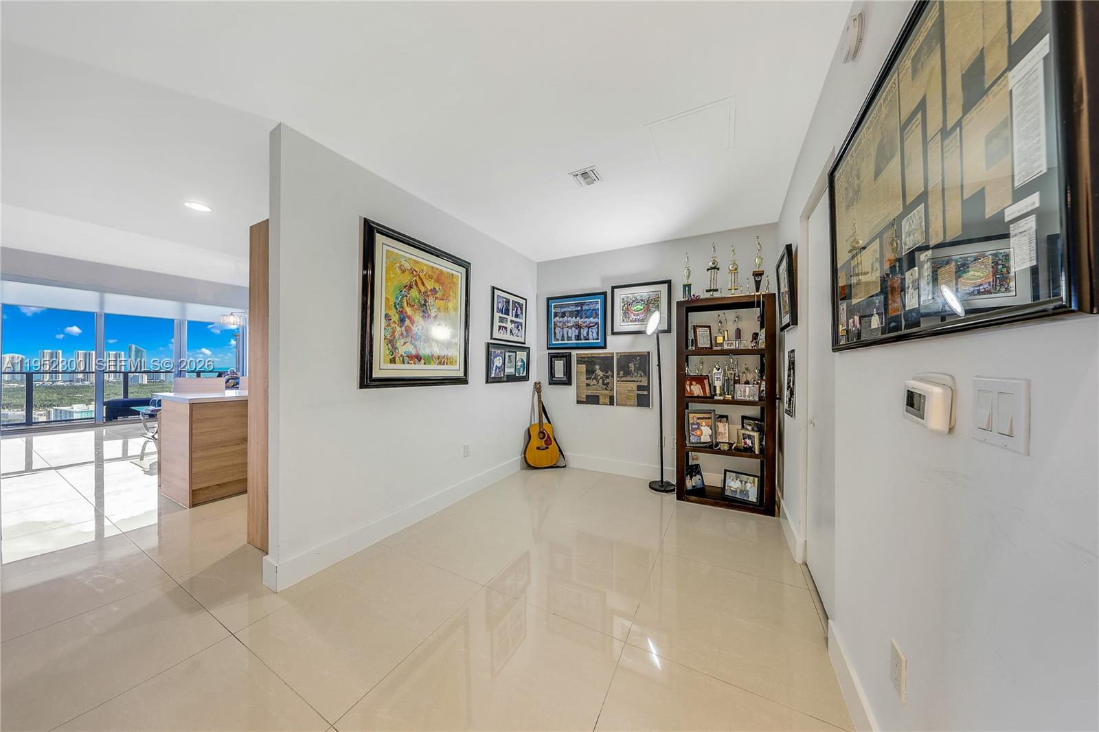 THE HARBOUR SOUTH CONDO - Residential